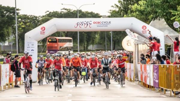 2000人参加了华侨银行自行车城市骑行活动，这是两年来首次现场大众骑行活动